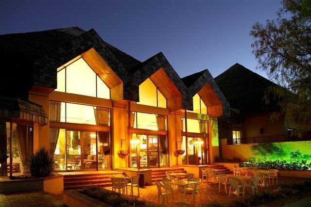 Black Mountain Leisure And Conference Hotel Groothoek Экстерьер фото