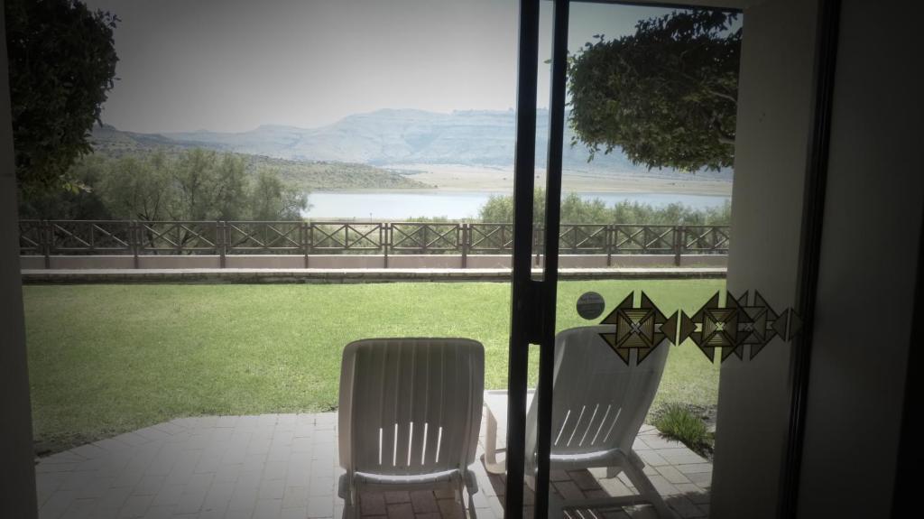 Black Mountain Leisure And Conference Hotel Groothoek Экстерьер фото